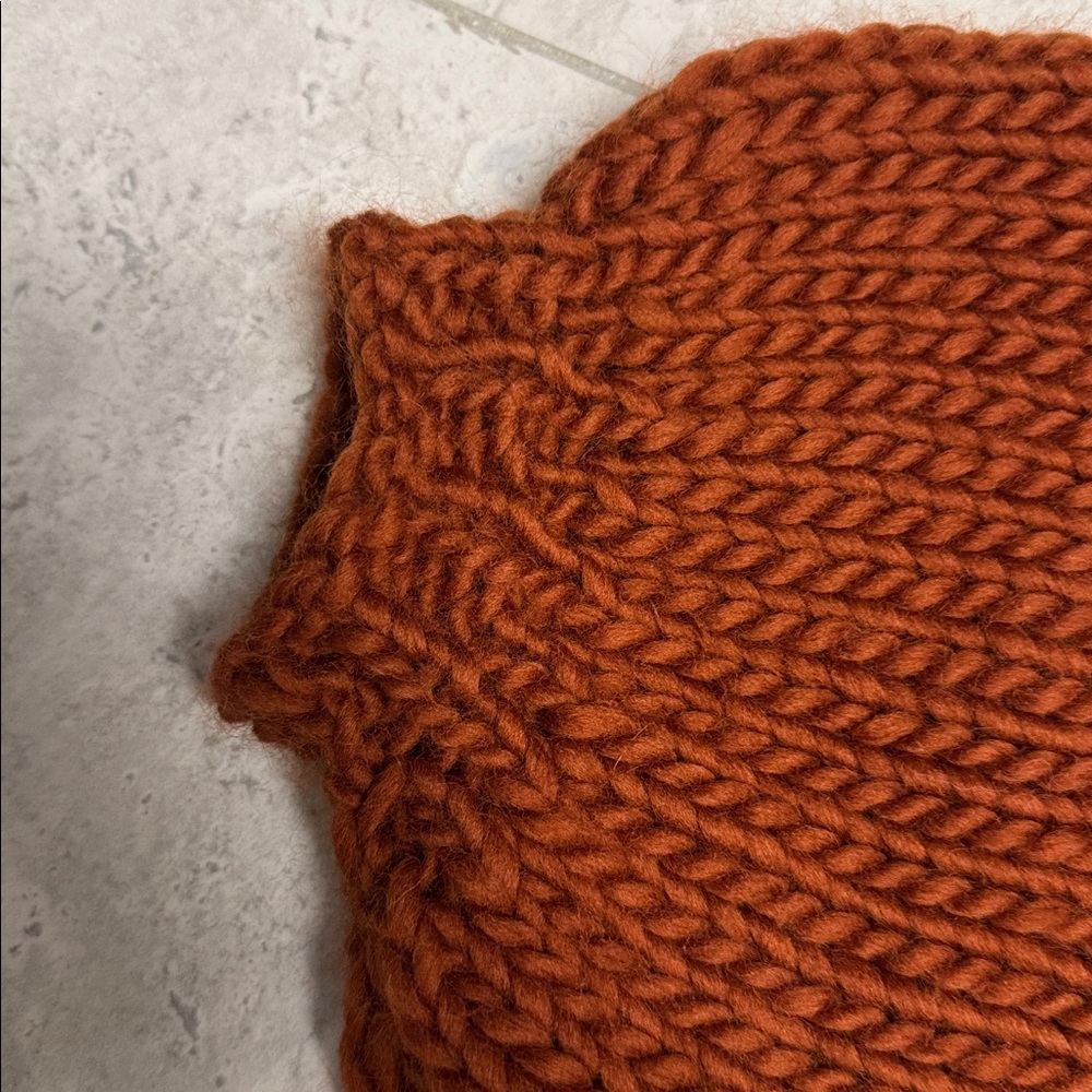 Hand knit oversized cardigan - Picture 7 of 8